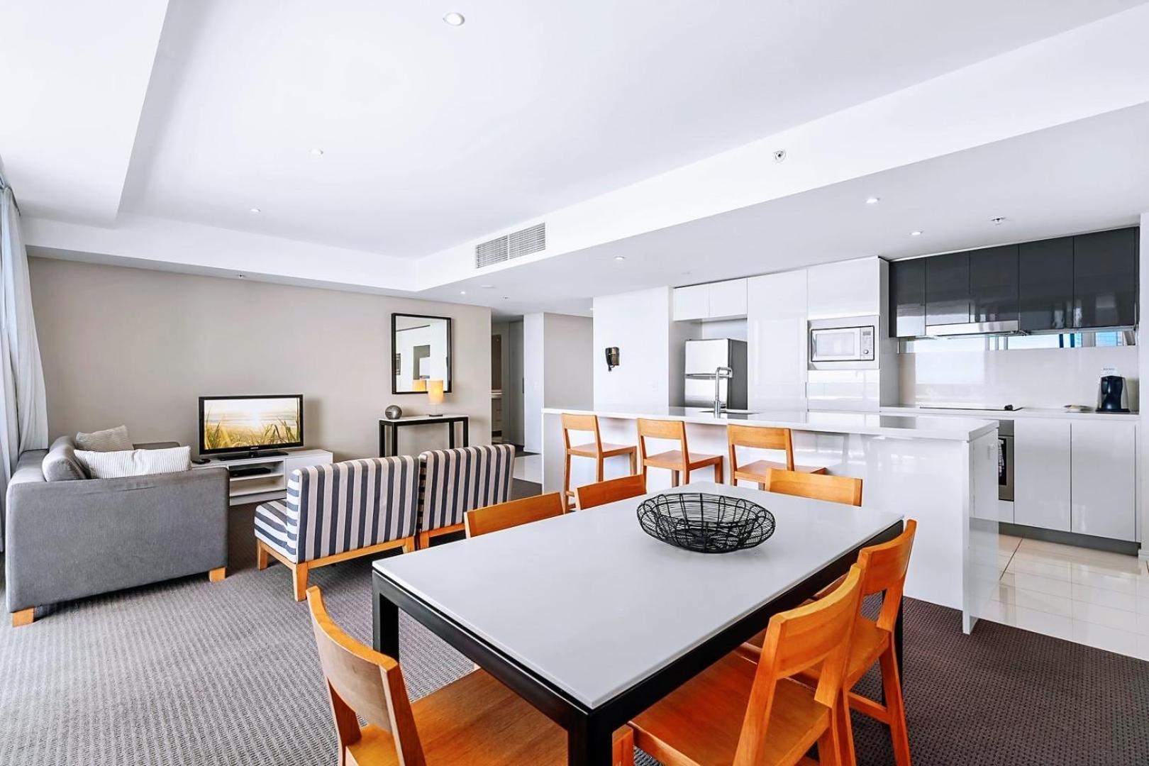 H Luxury Residence Apartments - Holiday Paradise Голд-Кост Номер фото